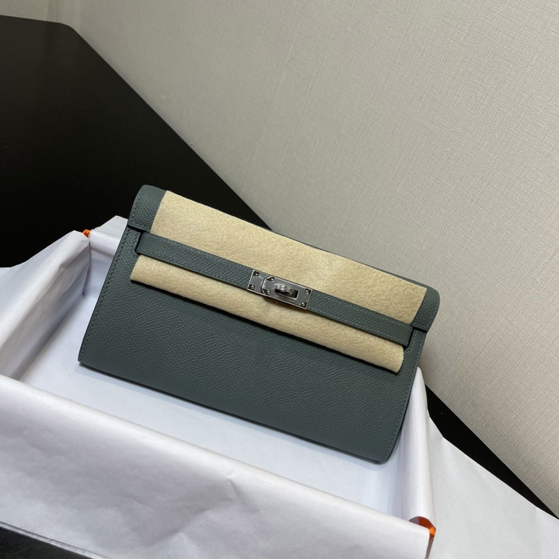 H**mes kelly woc bags